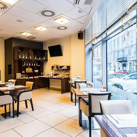 Aparthotel Zgoda By Desilva 3*